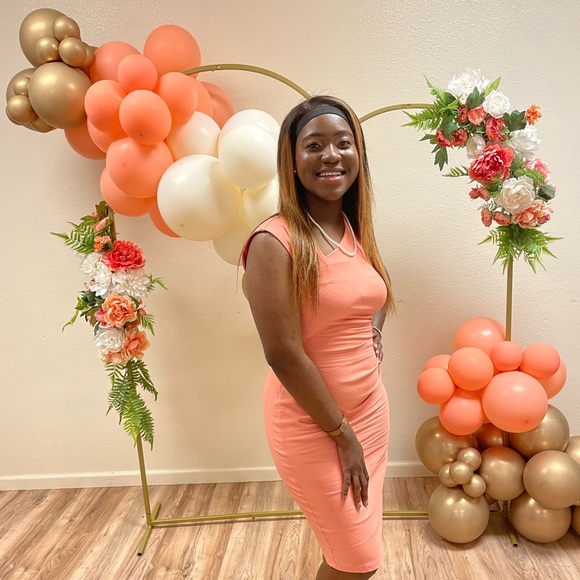 💕Meet your Posher, Abi 💕 - Picture 4 of 4